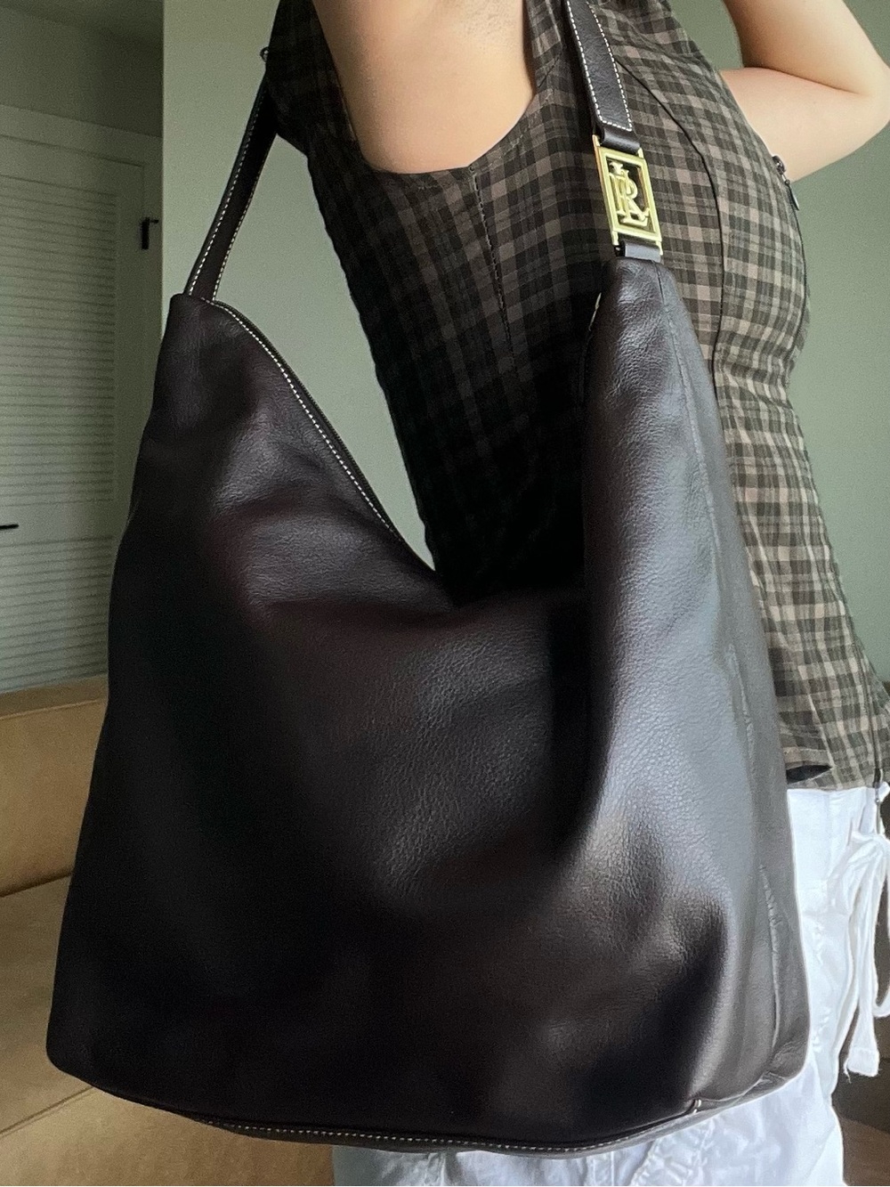 Ralph Lauren Brown Leather Hobo Bag with gold hardware - Picture 3 of 7